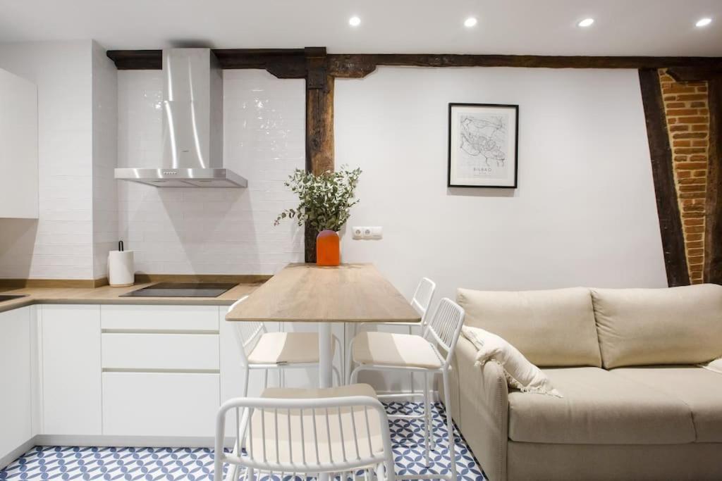 Etxeburu Appartement Bilbao Buitenkant foto